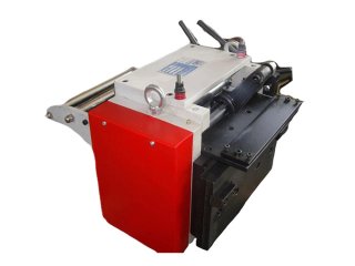 servo roller feeder machine